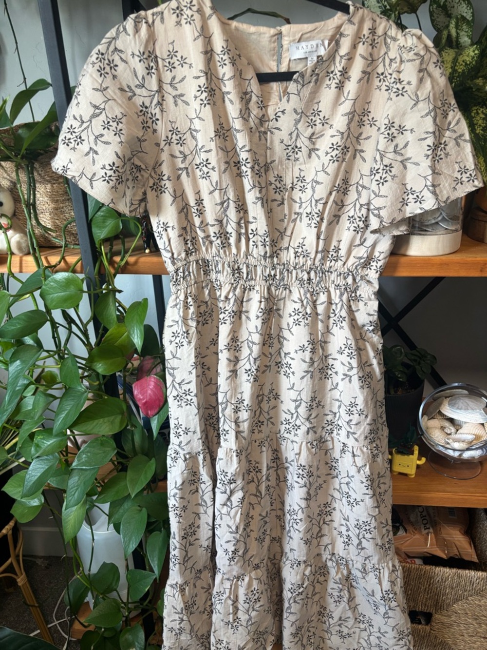 Hayden Botanical Print Cinch Waist Tiered Dress | Medium - Picture 5 of 9